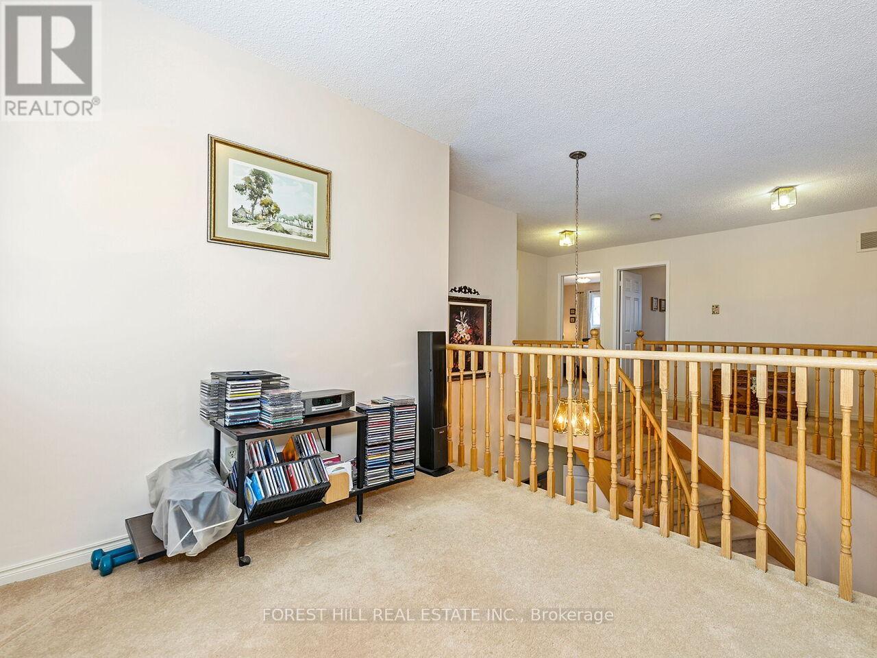 












57 NEWPORT STREET

,
Brampton (Westgate),




Ontario
L6S4N1

