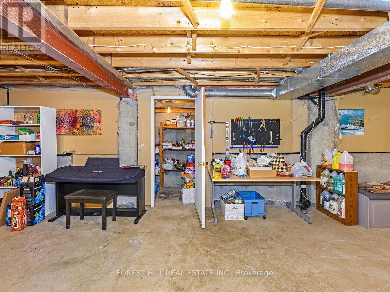 












57 NEWPORT STREET

,
Brampton (Westgate),




Ontario
L6S4N1

