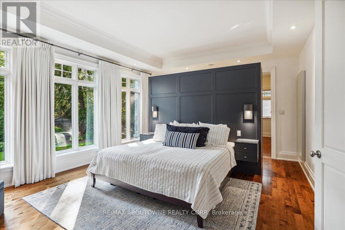 












280 BALSAM DRIVE

,
Oakville (1013 - OO Old Oakville),




Ontario
L6J3X6

