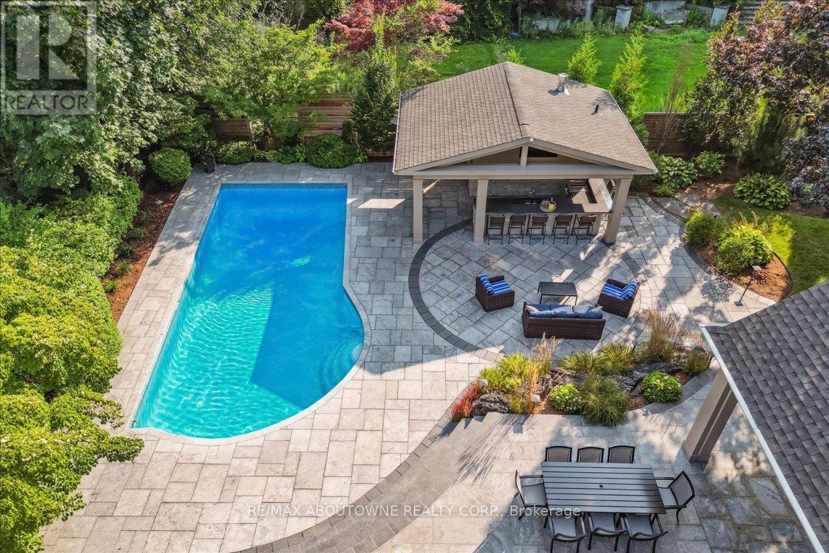 












280 BALSAM DRIVE

,
Oakville (1013 - OO Old Oakville),




Ontario
L6J3X6

