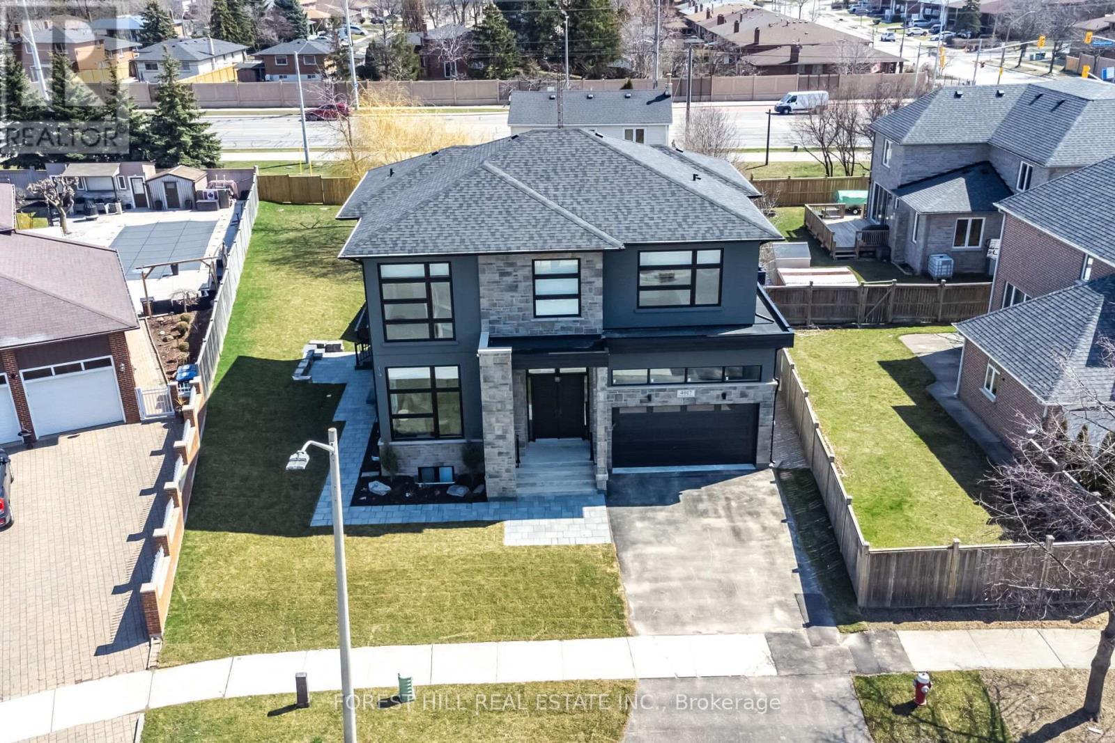 












4017 TWINE CRESCENT

,
Mississauga (Rathwood),




Ontario
L4Z1E8

