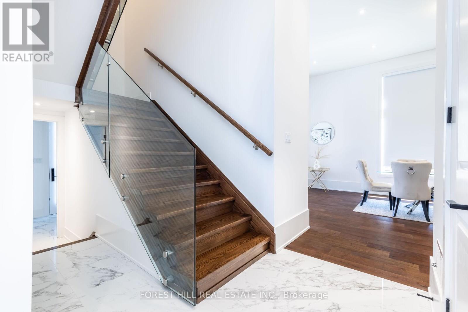 












4017 TWINE CRESCENT

,
Mississauga (Rathwood),




Ontario
L4Z1E8


