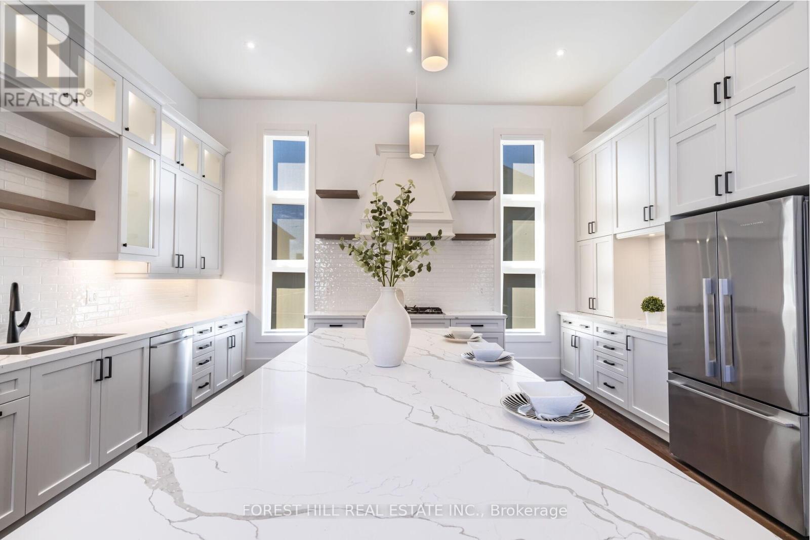 












4017 TWINE CRESCENT

,
Mississauga (Rathwood),




Ontario
L4Z1E8

