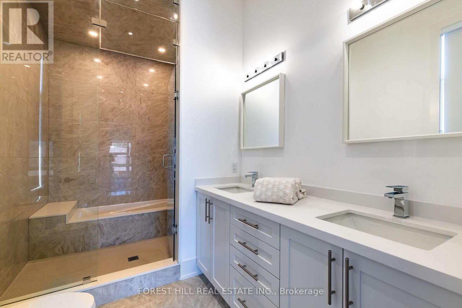 












4017 TWINE CRESCENT

,
Mississauga (Rathwood),




Ontario
L4Z1E8

