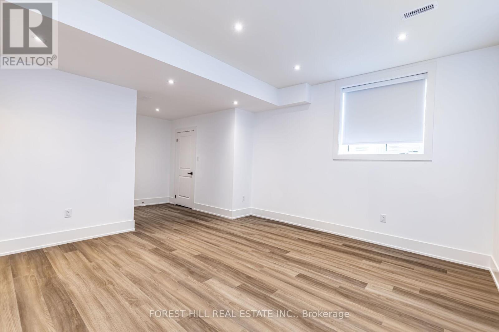 












4017 TWINE CRESCENT

,
Mississauga (Rathwood),




Ontario
L4Z1E8

