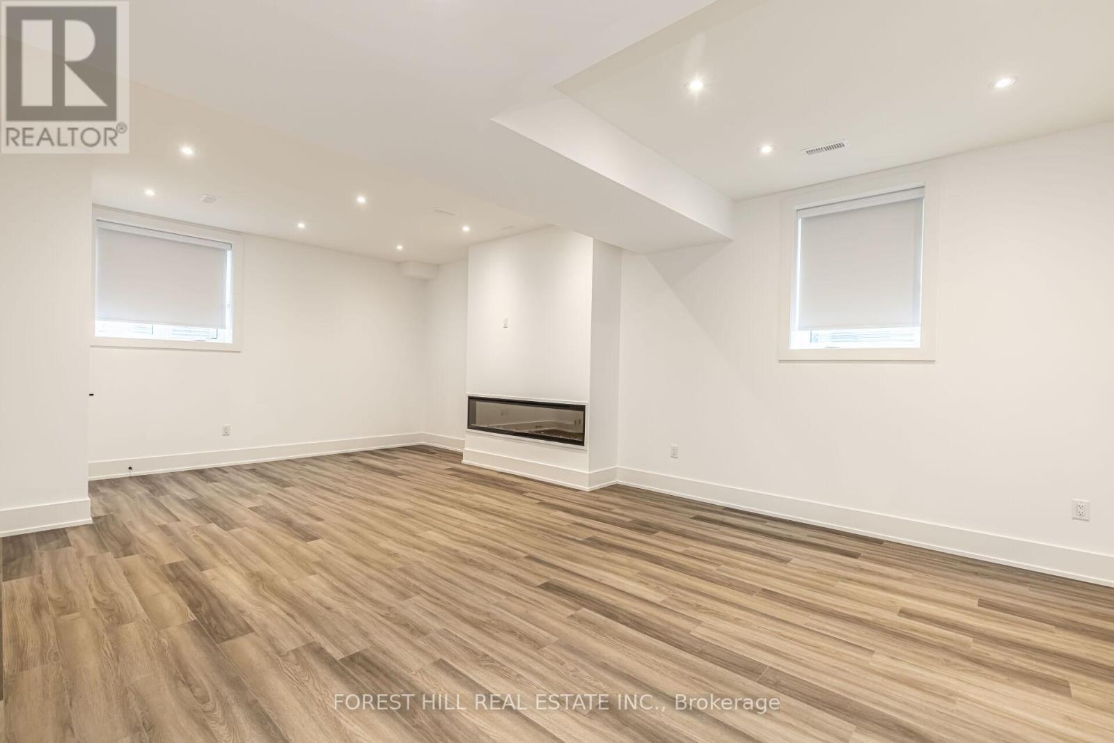












4017 TWINE CRESCENT

,
Mississauga (Rathwood),




Ontario
L4Z1E8

