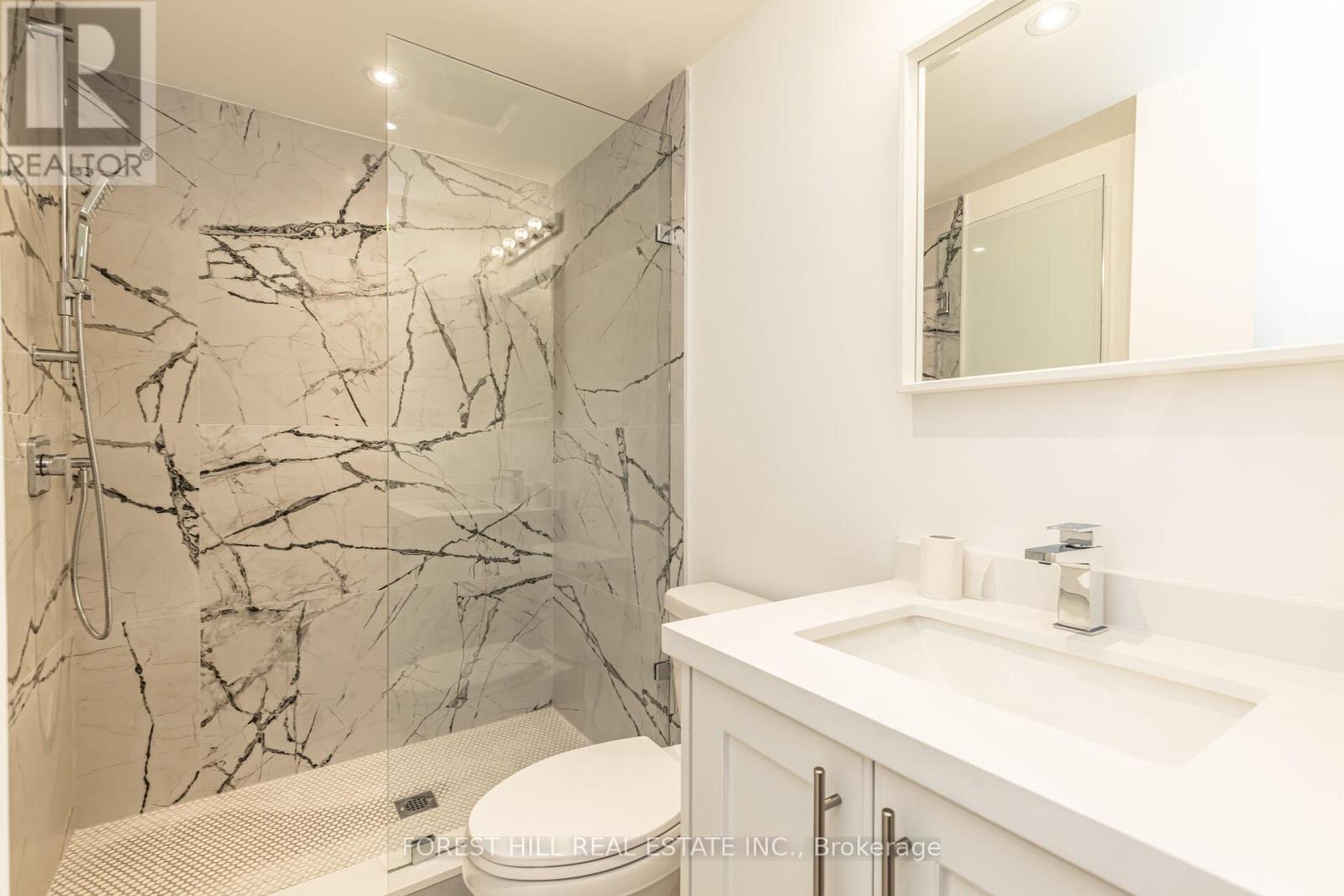 












4017 TWINE CRESCENT

,
Mississauga (Rathwood),




Ontario
L4Z1E8

