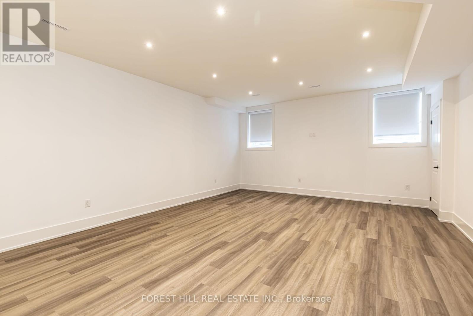 












4017 TWINE CRESCENT

,
Mississauga (Rathwood),




Ontario
L4Z1E8


