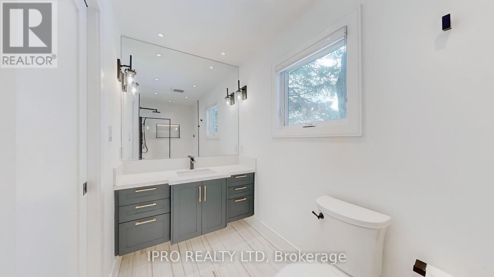 












13890 KENNEDY ROAD N

,
Caledon (Inglewood),




Ontario
L7C2G2

