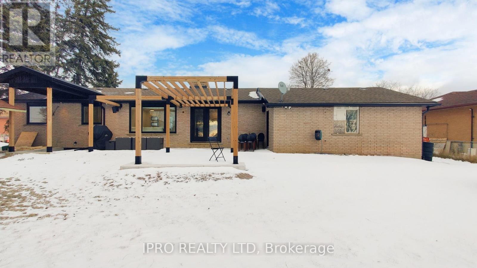 












13890 KENNEDY ROAD N

,
Caledon (Inglewood),




Ontario
L7C2G2

