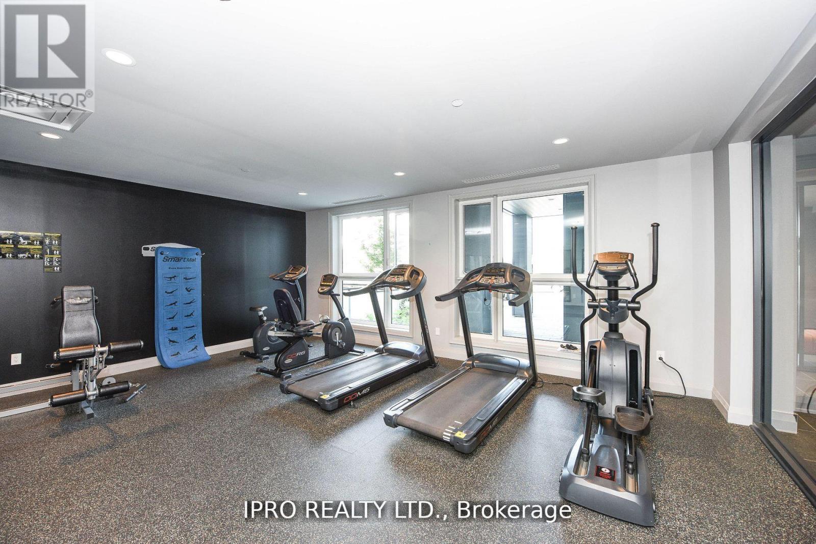 












004 - 95 DUNDAS ST W STREET

,
Oakville,




Ontario
L6M5N4

