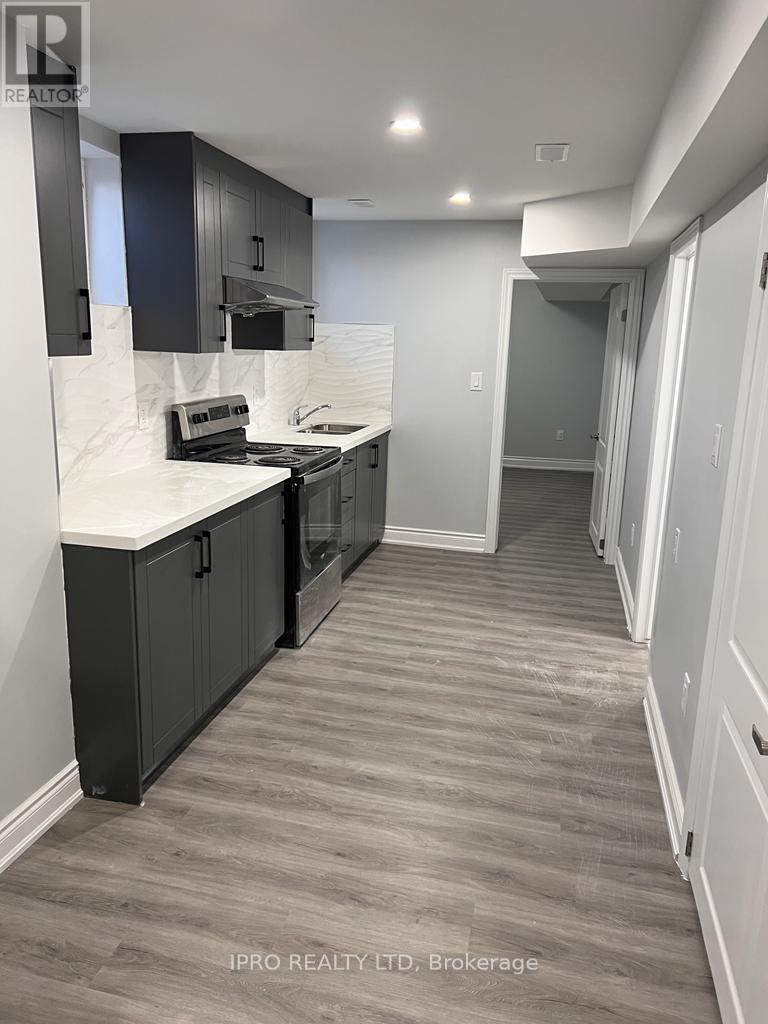 












LOWER - 90 DOLOBRAM TRAIL

,
Brampton (Northwest Brampton),




Ontario
L7A4Y4

