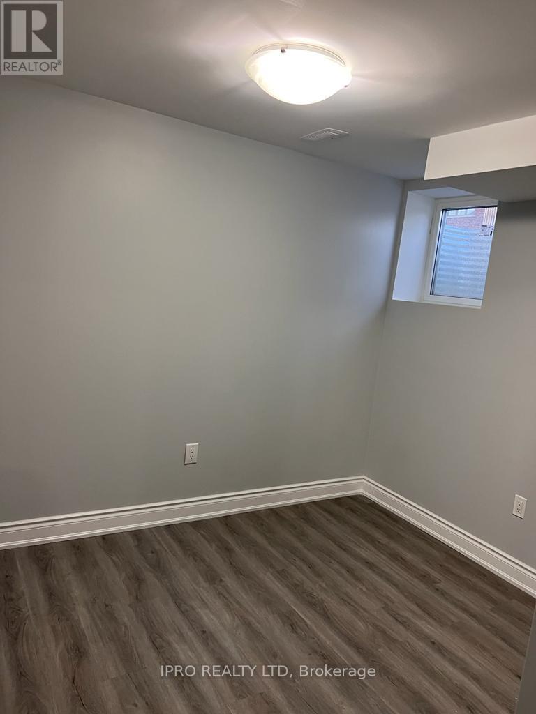 












LOWER - 90 DOLOBRAM TRAIL

,
Brampton (Northwest Brampton),




Ontario
L7A4Y4

