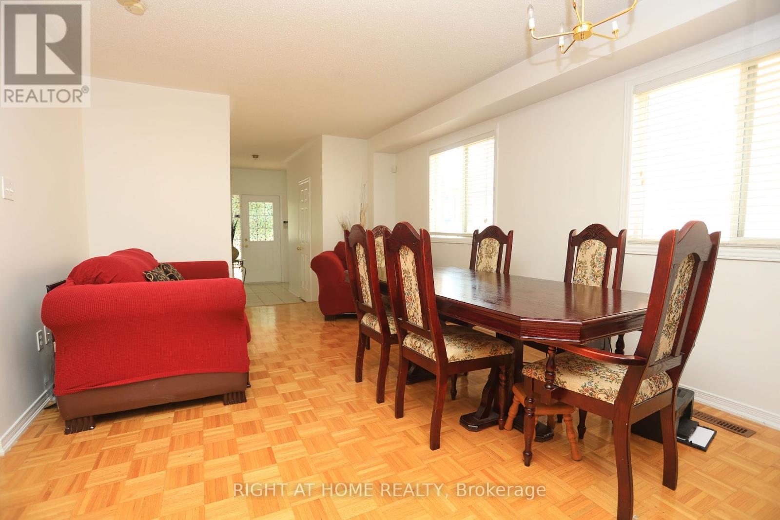 












165 ZIA DODDA CRESCENT

,
Brampton (Bram East),




Ontario
L6P1T2

