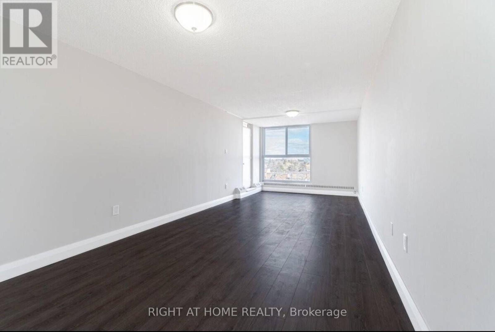 












621 - 4673 JANE STREET

,
Toronto (Black Creek),




Ontario
M3N2L1

