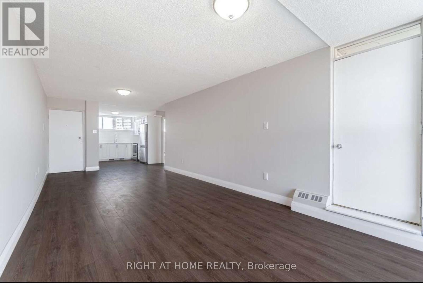 












621 - 4673 JANE STREET

,
Toronto (Black Creek),




Ontario
M3N2L1

