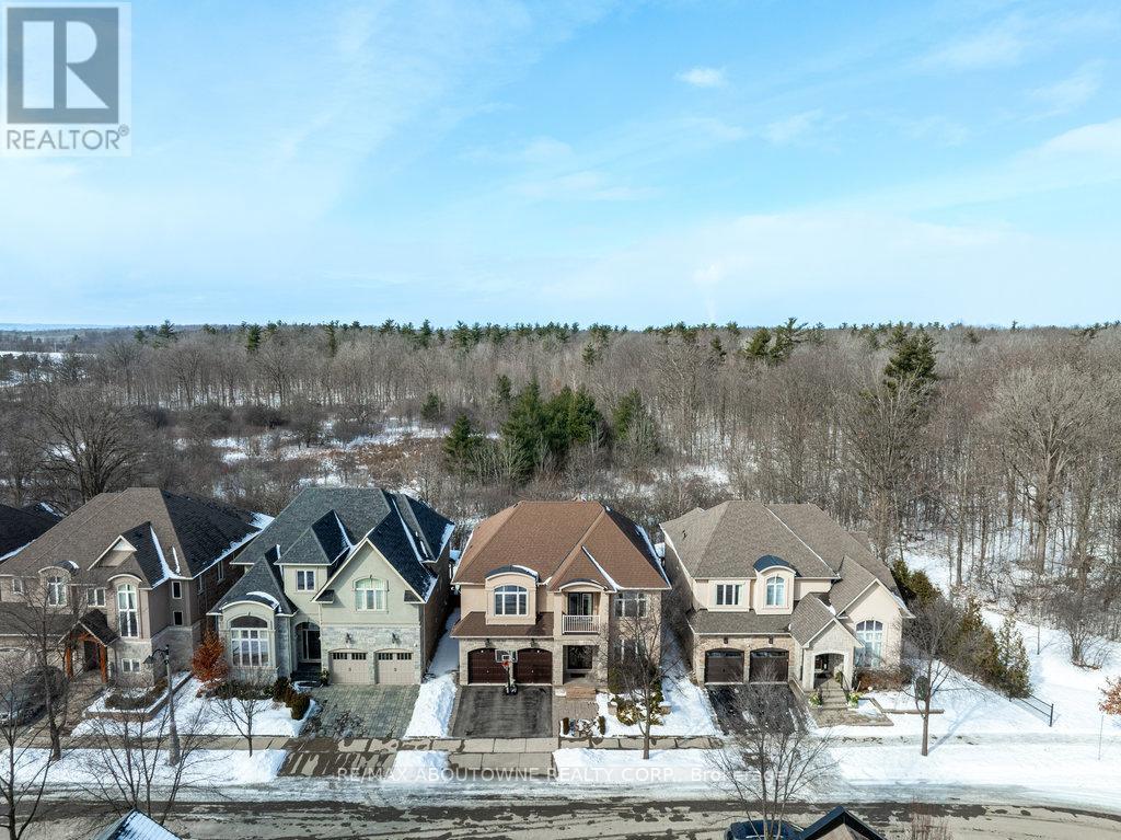 












526 HIDDEN TRAIL

,
Oakville,




Ontario
L6M0N3

