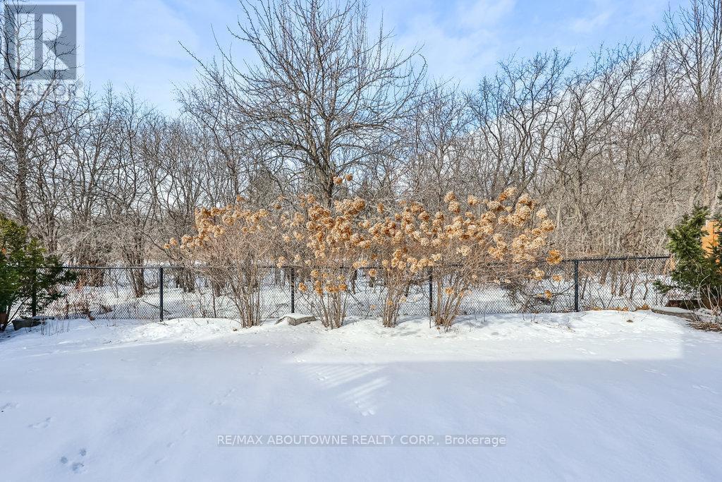 












526 HIDDEN TRAIL

,
Oakville,




Ontario
L6M0N3

