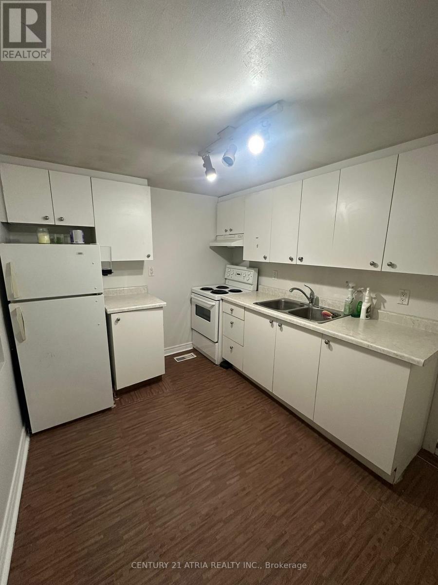 












UPPER - 218 KEELE STREET

,
Toronto (High Park North),




Ontario
M6P2K2

