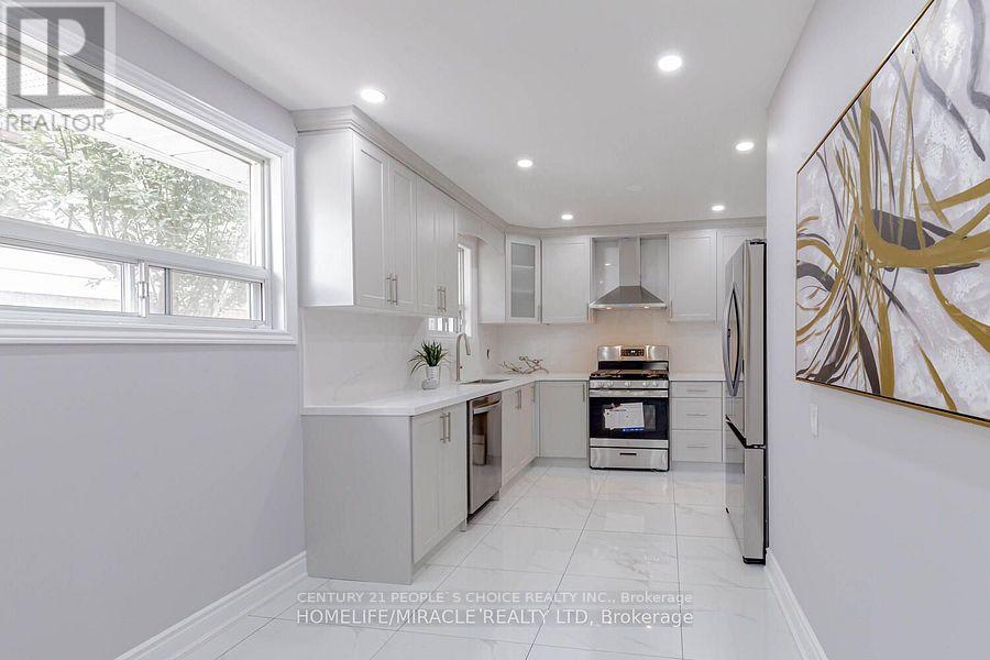 












LOWER LEVEL - 62 ELGIN DRIVE

,
Brampton (Brampton South),




Ontario
L6Y1A8

