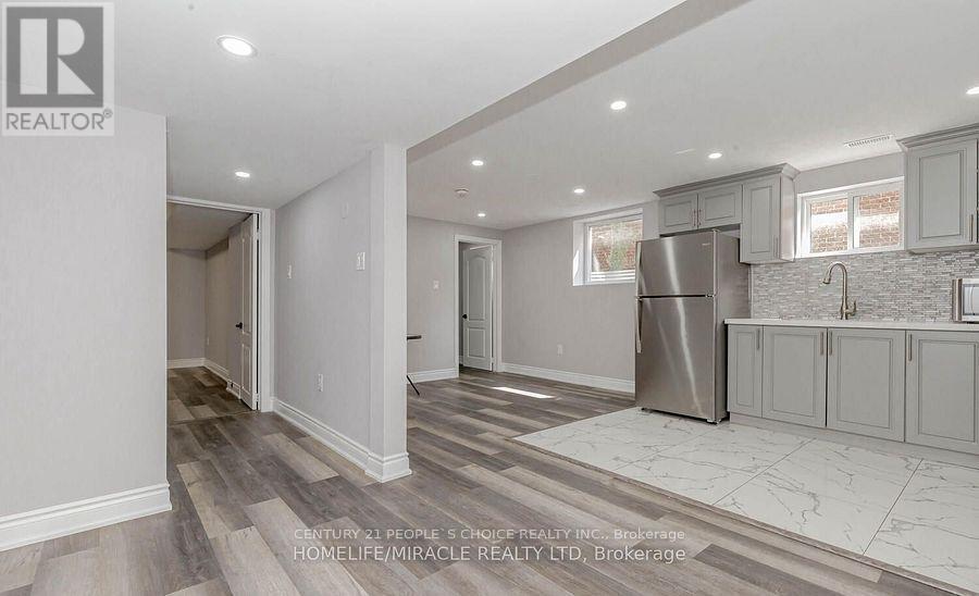 












LOWER LEVEL - 62 ELGIN DRIVE

,
Brampton (Brampton South),




Ontario
L6Y1A8

