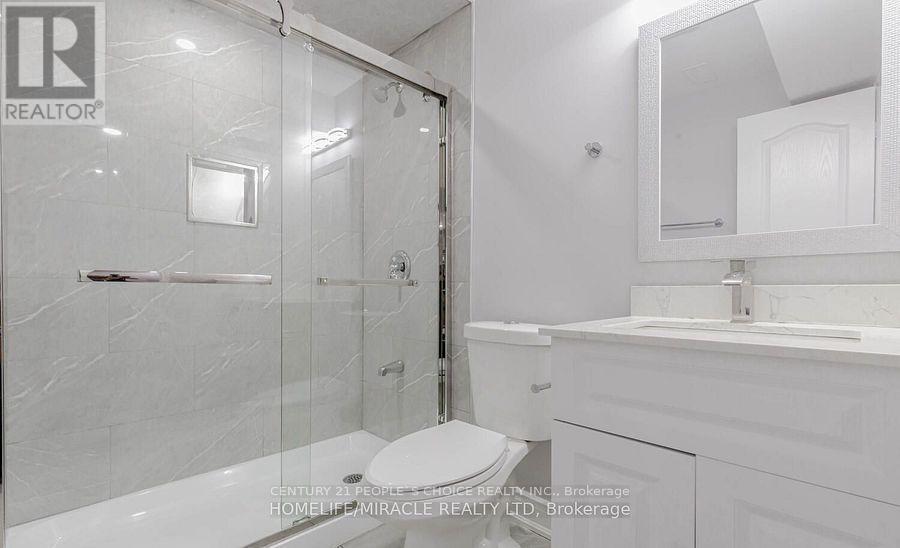 












LOWER LEVEL - 62 ELGIN DRIVE

,
Brampton (Brampton South),




Ontario
L6Y1A8

