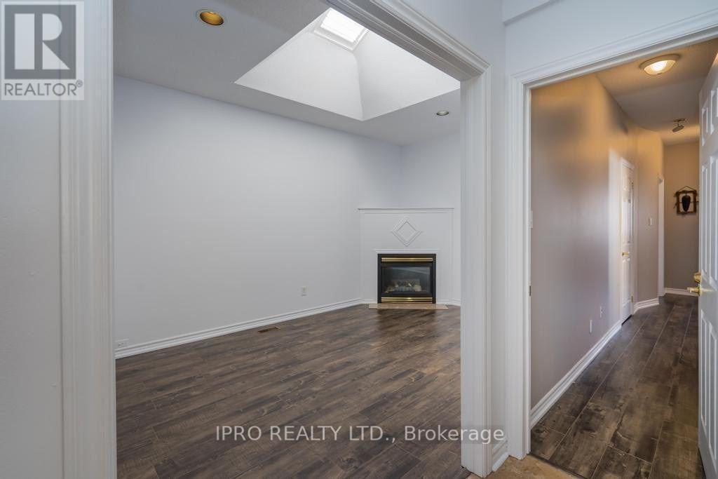 












RM 1 - 12 KING GEORGE ROAD

,
Toronto (Weston),




Ontario
M9N2C1

