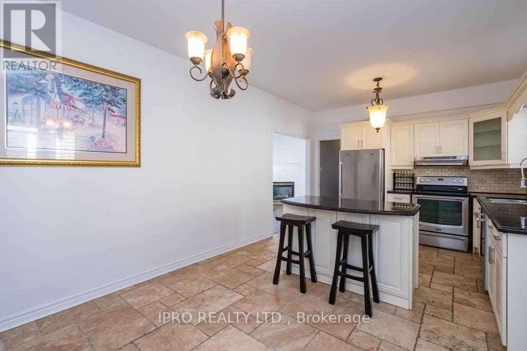 












RM 1 - 12 KING GEORGE ROAD

,
Toronto (Weston),




Ontario
M9N2C1


