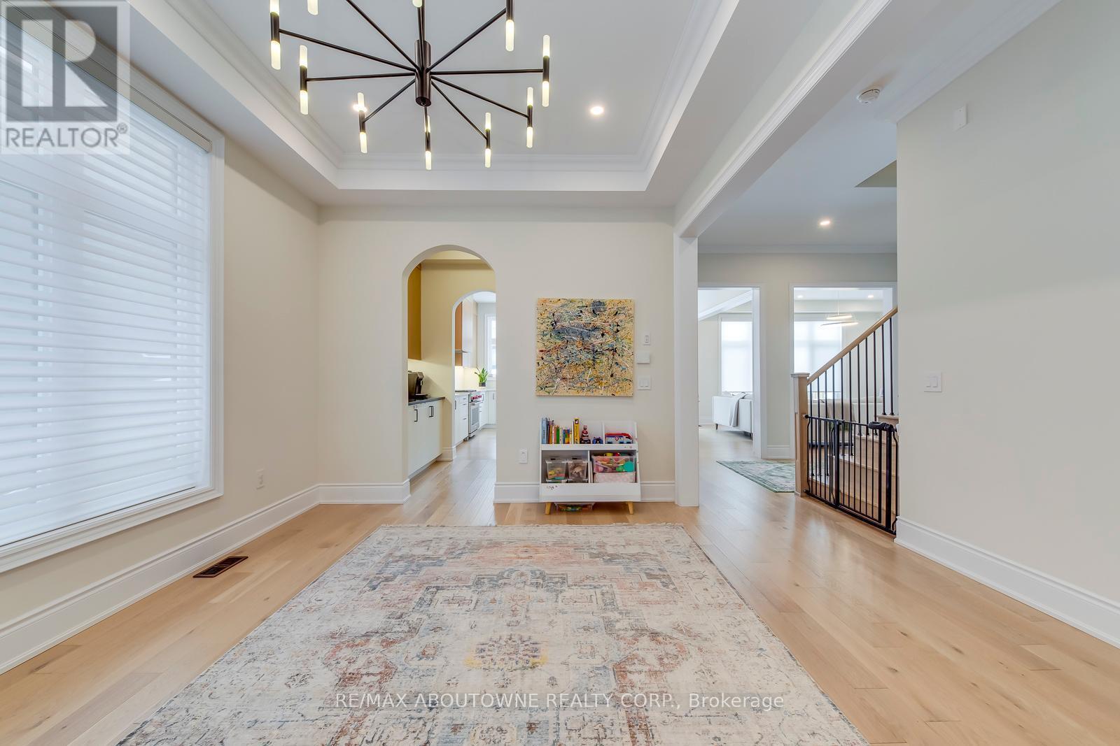 












1378 QUEENS PLATE ROAD

,
Oakville (GA Glen Abbey),




Ontario
L6M5L4

