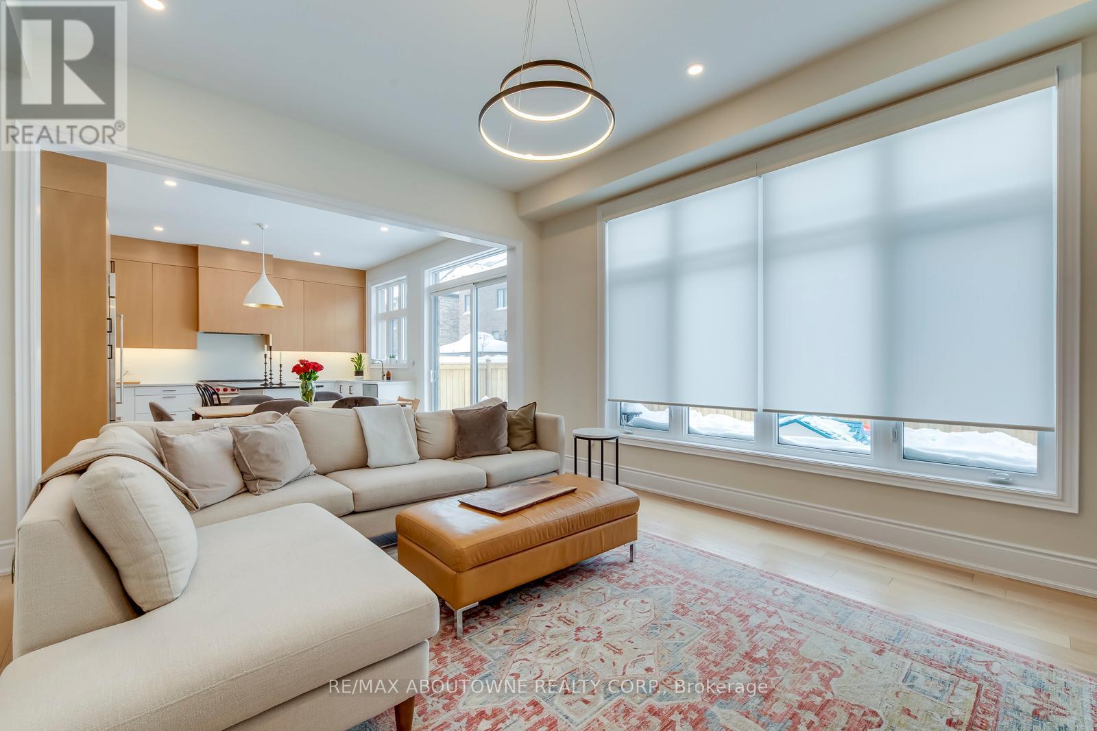 












1378 QUEENS PLATE ROAD

,
Oakville (GA Glen Abbey),




Ontario
L6M5L4

