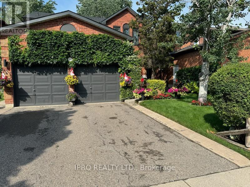 












77 LORD SIMCOE DRIVE

,
Brampton (Westgate),




Ontario
L6S5H1

