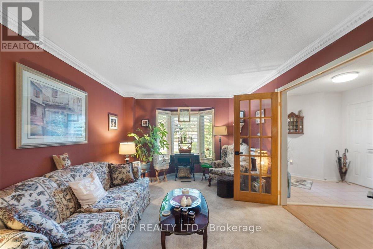 












77 LORD SIMCOE DRIVE

,
Brampton (Westgate),




Ontario
L6S5H1

