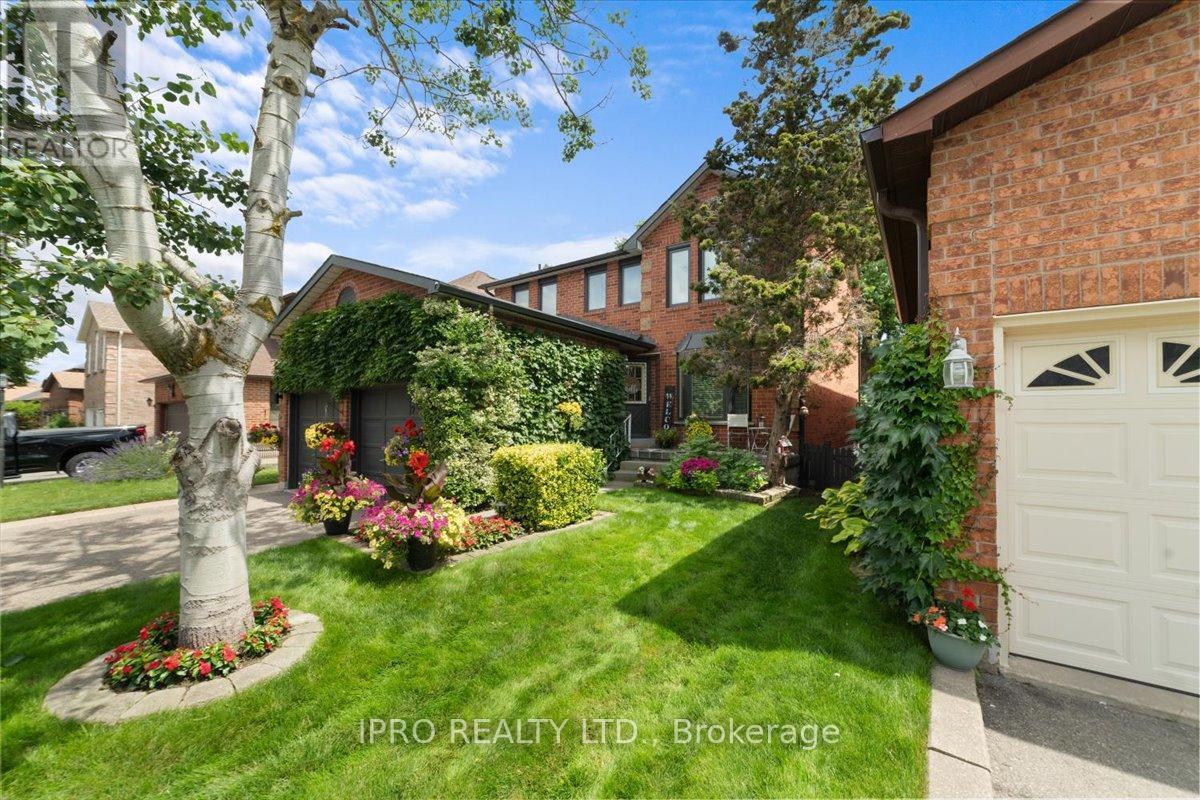 












77 LORD SIMCOE DRIVE

,
Brampton (Westgate),




Ontario
L6S5H1

