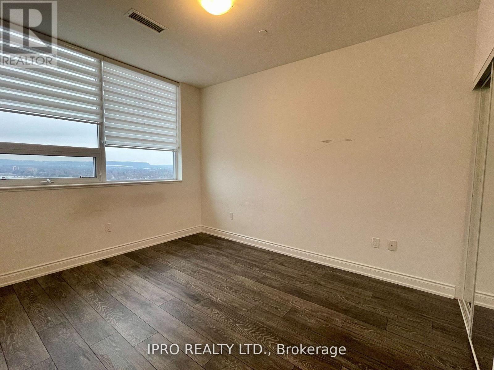 












1212 - 1050 MAIN STREET

,
Milton (1029 - DE Dempsey),




Ontario
L9T6H7

