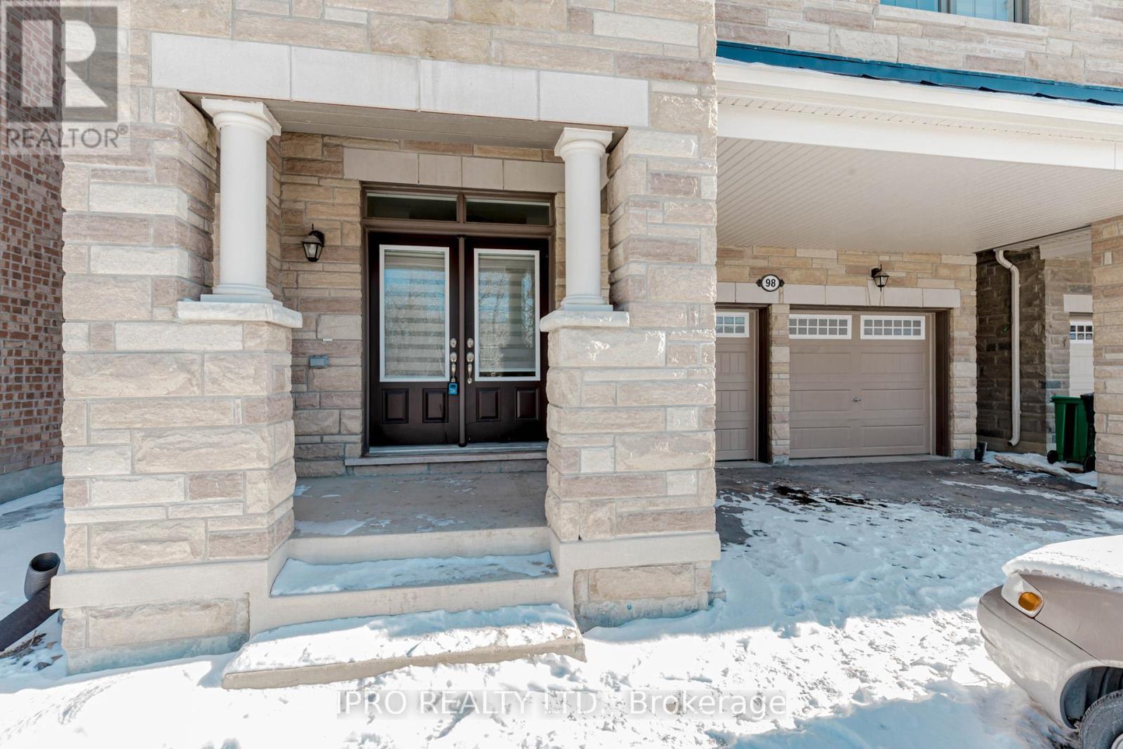 












98 EBERLY WOODS DRIVE

,
Caledon,




Ontario
L7C0Y9

