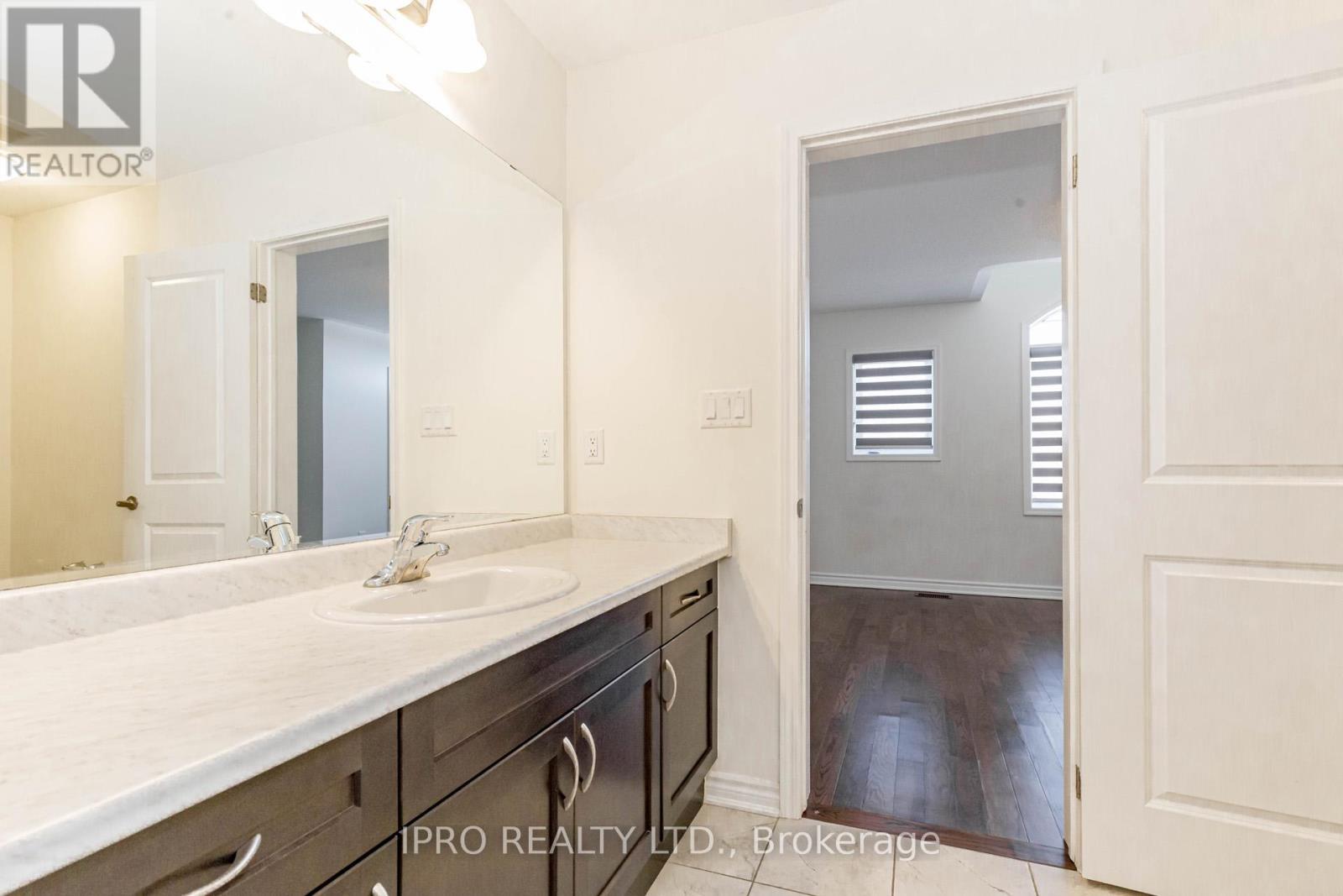 












98 EBERLY WOODS DRIVE

,
Caledon,




Ontario
L7C0Y9

