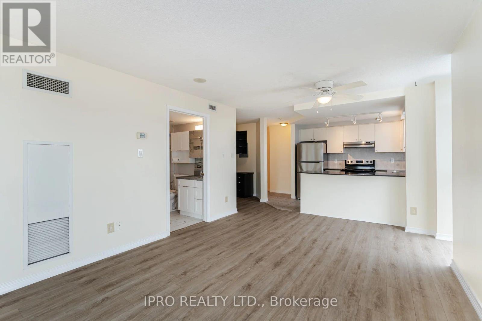 












2405 - 9 GEORGE STREET N

,
Brampton (Downtown Brampton),




Ontario
L6X0T6

