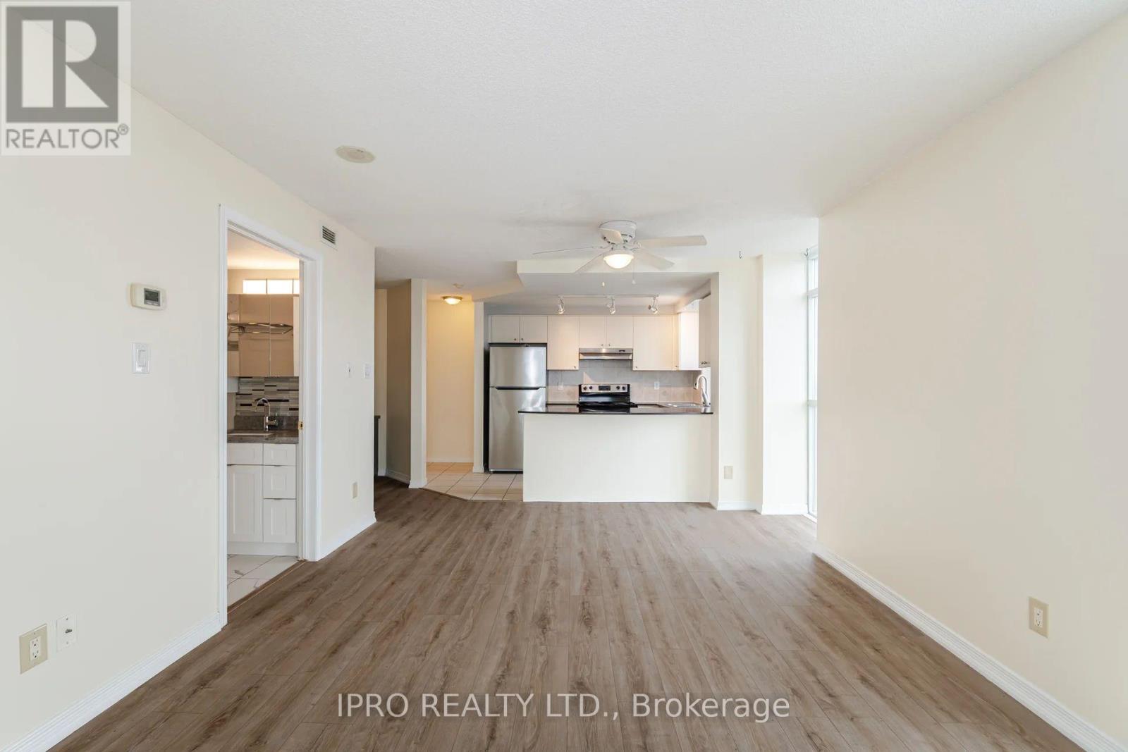 












2405 - 9 GEORGE STREET N

,
Brampton (Downtown Brampton),




Ontario
L6X0T6

