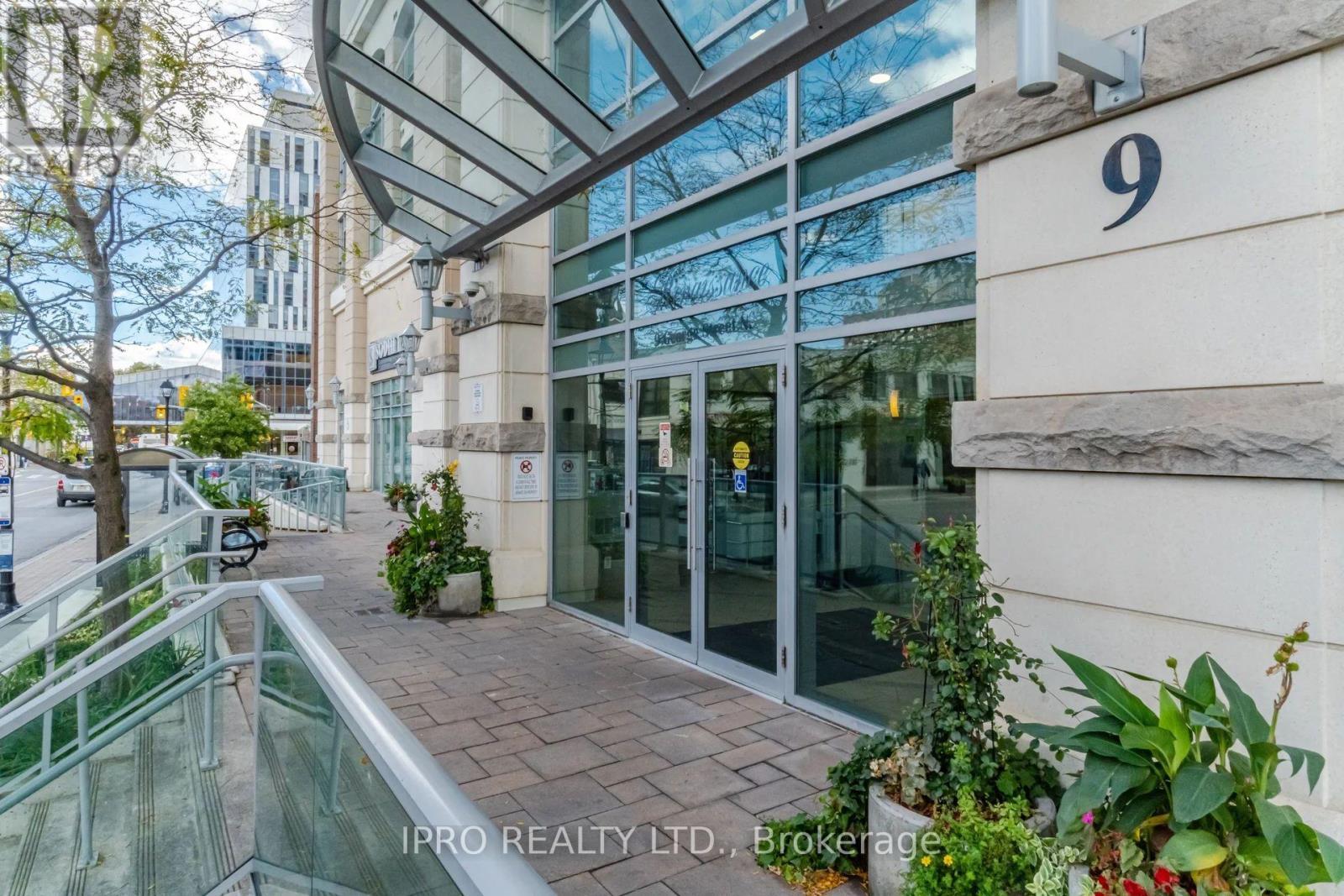 












2405 - 9 GEORGE STREET N

,
Brampton (Downtown Brampton),




Ontario
L6X0T6

