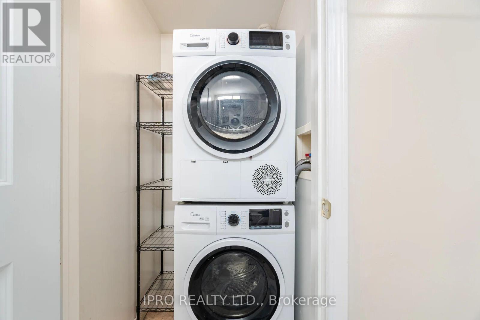 












2405 - 9 GEORGE STREET N

,
Brampton (Downtown Brampton),




Ontario
L6X0T6

