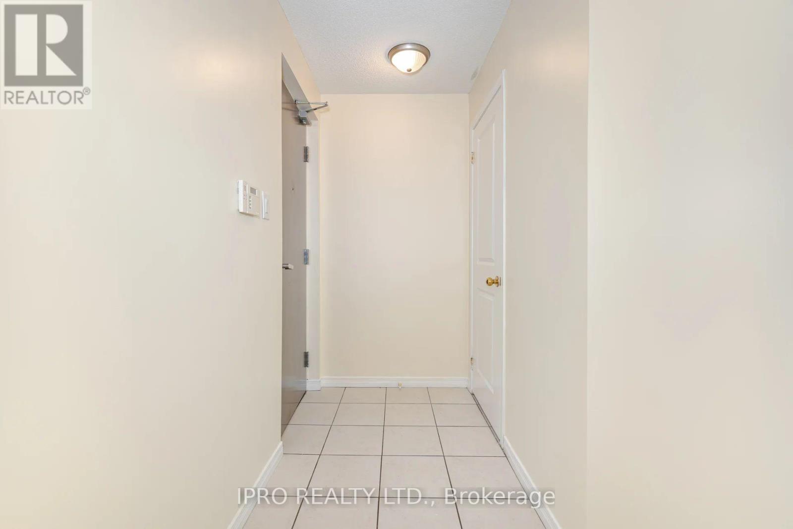 












2405 - 9 GEORGE STREET N

,
Brampton (Downtown Brampton),




Ontario
L6X0T6


