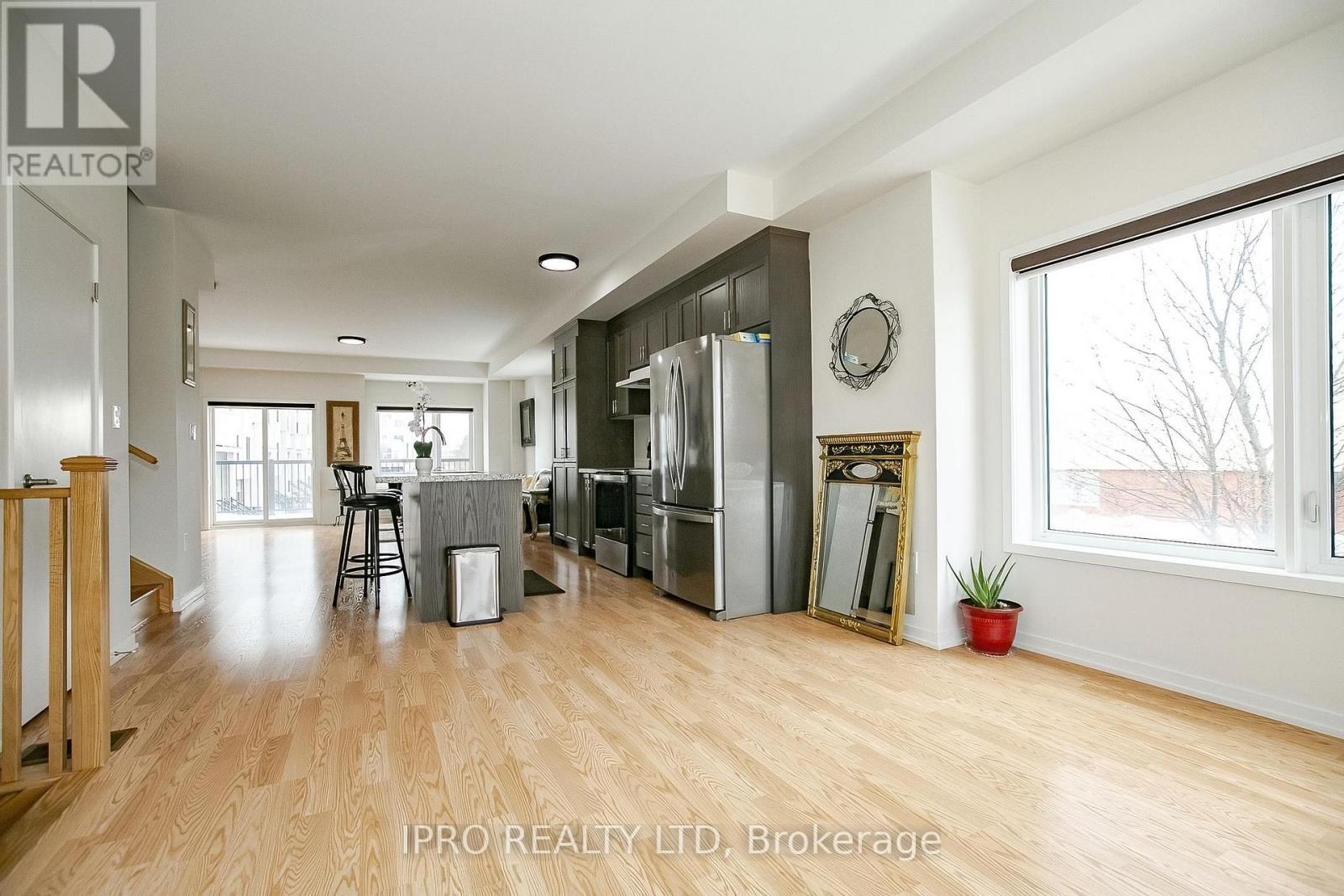 












138 LANDSBRIDGE STREET

,
Caledon (Bolton East),




Ontario
L7E2E1

