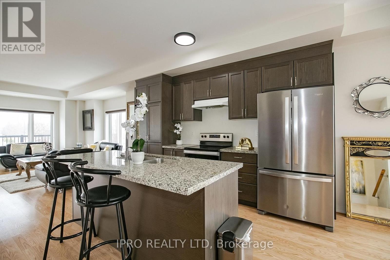 












138 LANDSBRIDGE STREET

,
Caledon (Bolton East),




Ontario
L7E2E1

