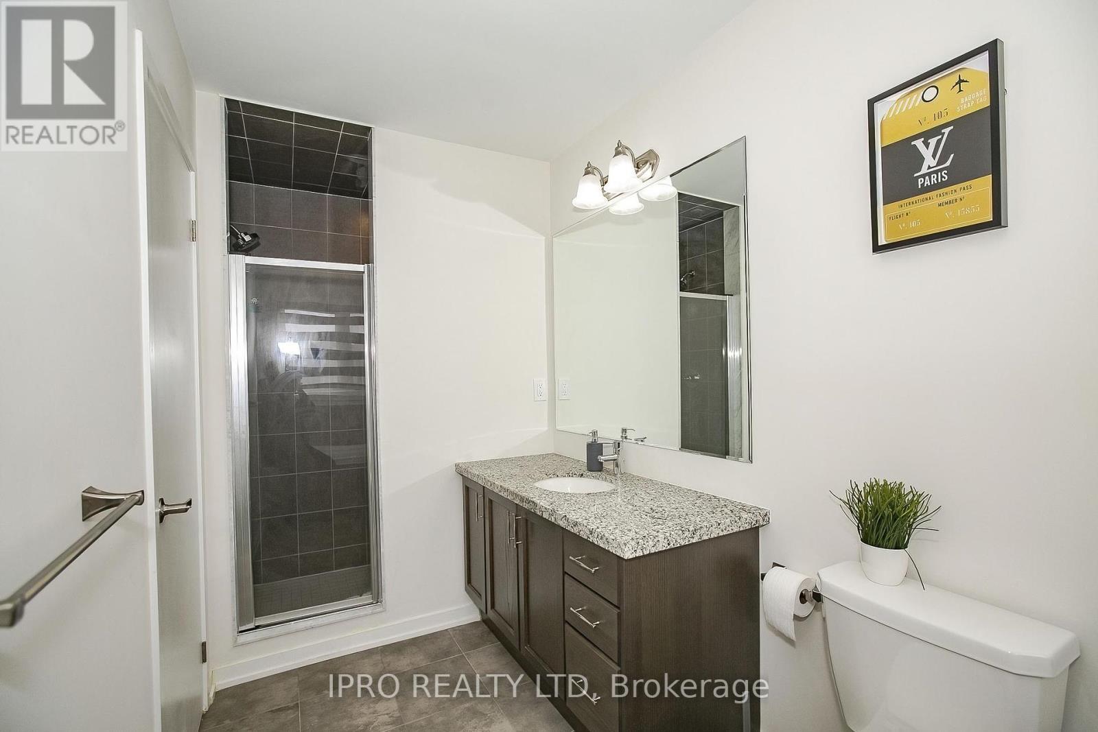 












138 LANDSBRIDGE STREET

,
Caledon (Bolton East),




Ontario
L7E2E1

