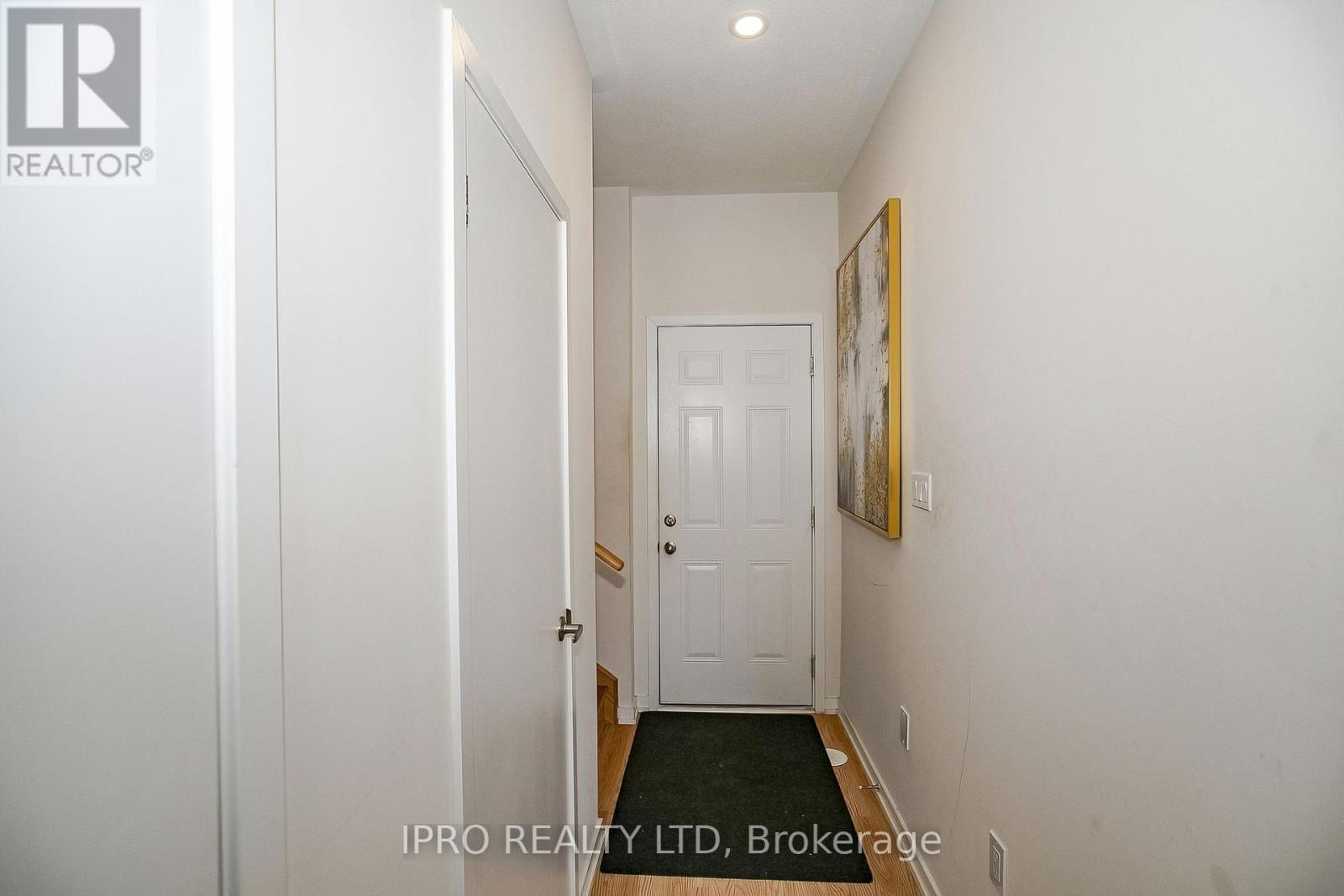 












138 LANDSBRIDGE STREET

,
Caledon (Bolton East),




Ontario
L7E2E1

