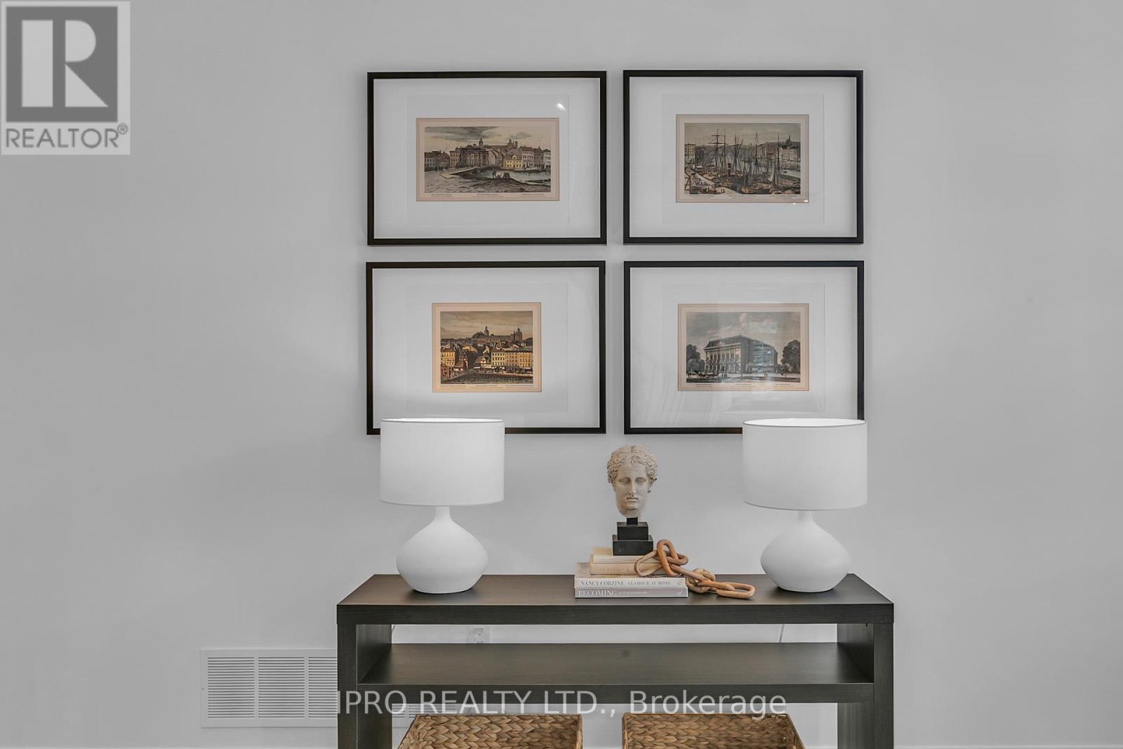 












18 - 2295 ROCHESTER CIRCLE

,
Oakville (BC Bronte Creek),




Ontario
L6M5C9

