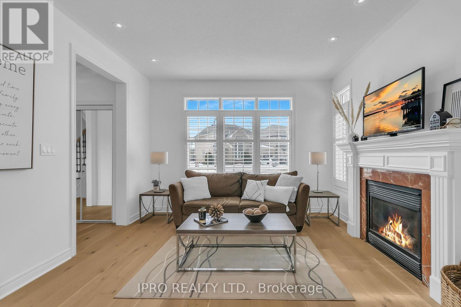 












18 - 2295 ROCHESTER CIRCLE

,
Oakville (BC Bronte Creek),




Ontario
L6M5C9

