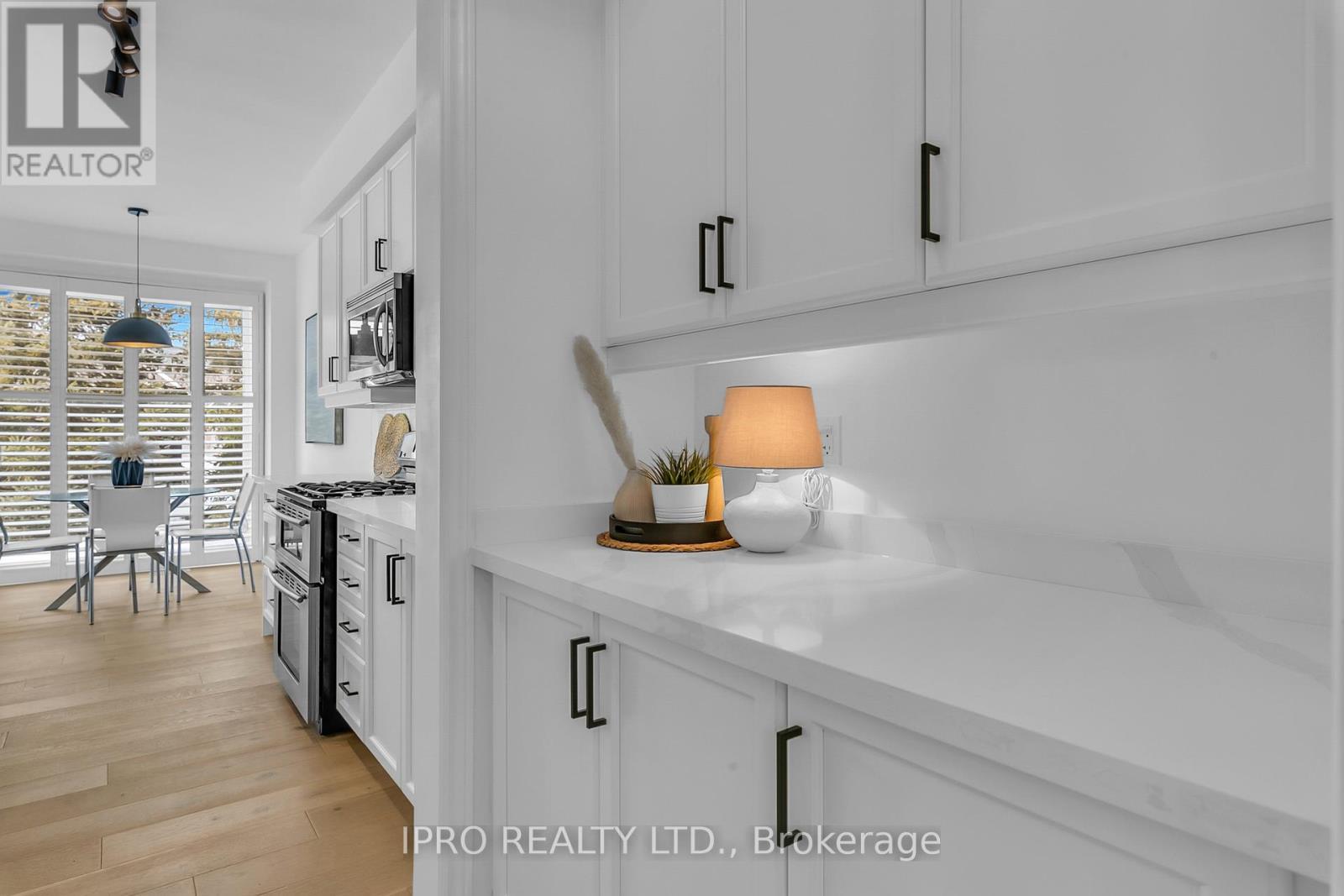 












18 - 2295 ROCHESTER CIRCLE

,
Oakville (BC Bronte Creek),




Ontario
L6M5C9

