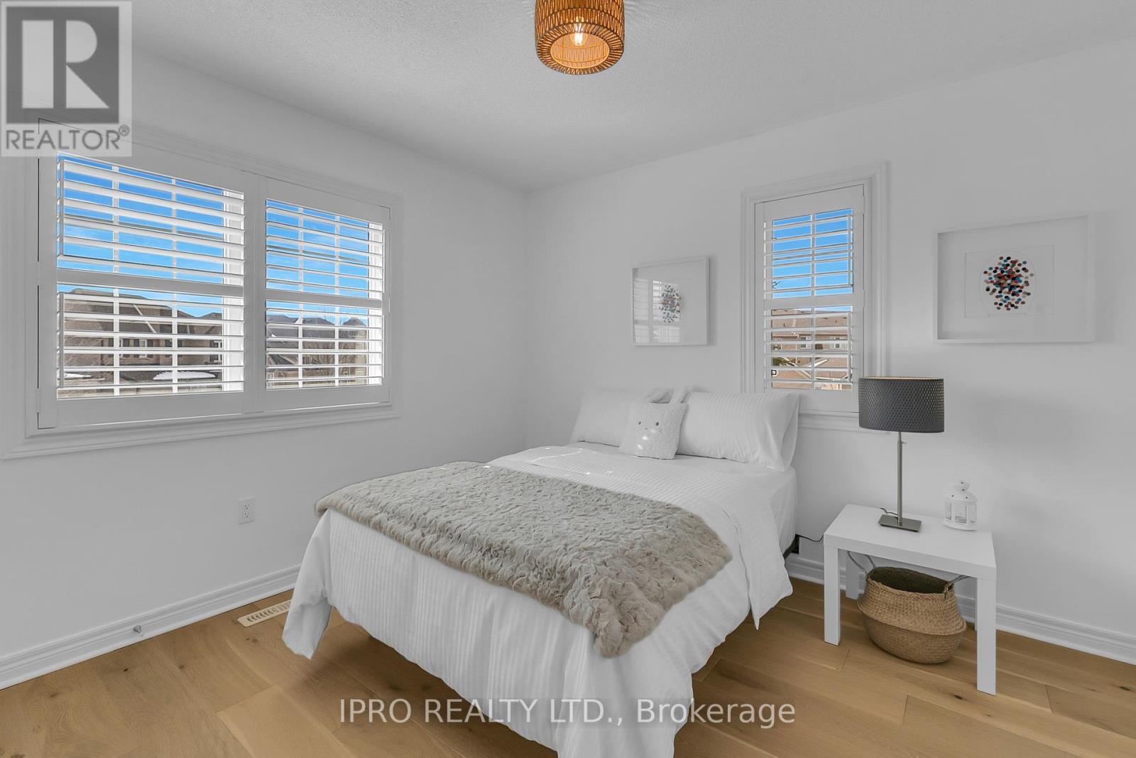 












18 - 2295 ROCHESTER CIRCLE

,
Oakville (BC Bronte Creek),




Ontario
L6M5C9

