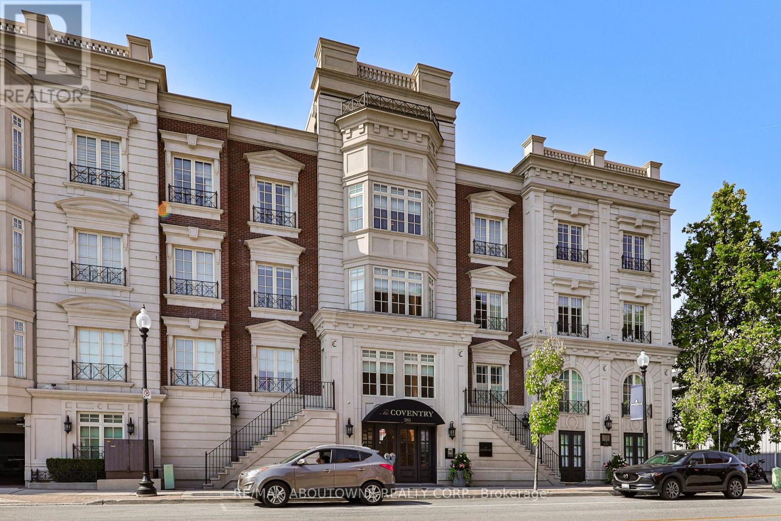 












404 - 261 CHURCH STREET

,
Oakville (OO Old Oakville),




Ontario
L6J1N7

